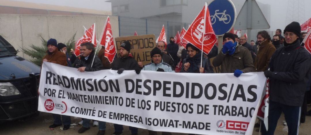 Concentración de trabajadores de Isowat