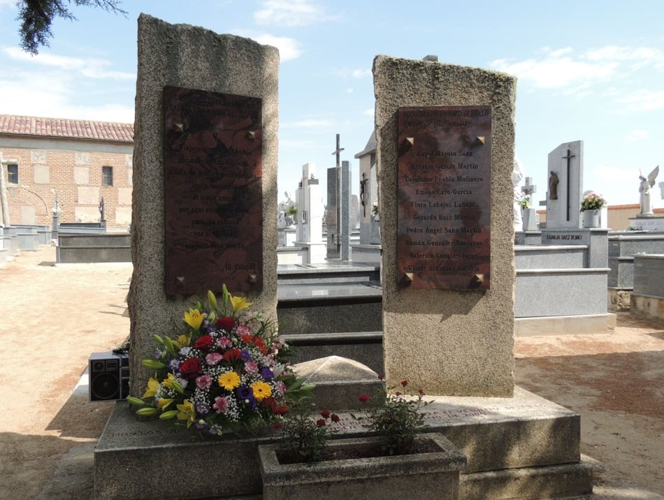 Monumento a los fusilados en Pajares de Adaja al inicio de la guerra civil