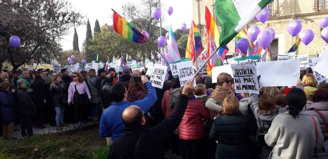 Movilización feminista, este mediodía en Sevilla.