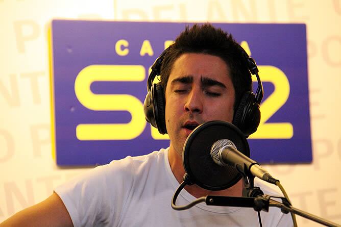 Un momento dedicado a la música con Javier Rioyo, Juanma Ortega, Joaquín Prat y la actuación en directo de Álex Ubago