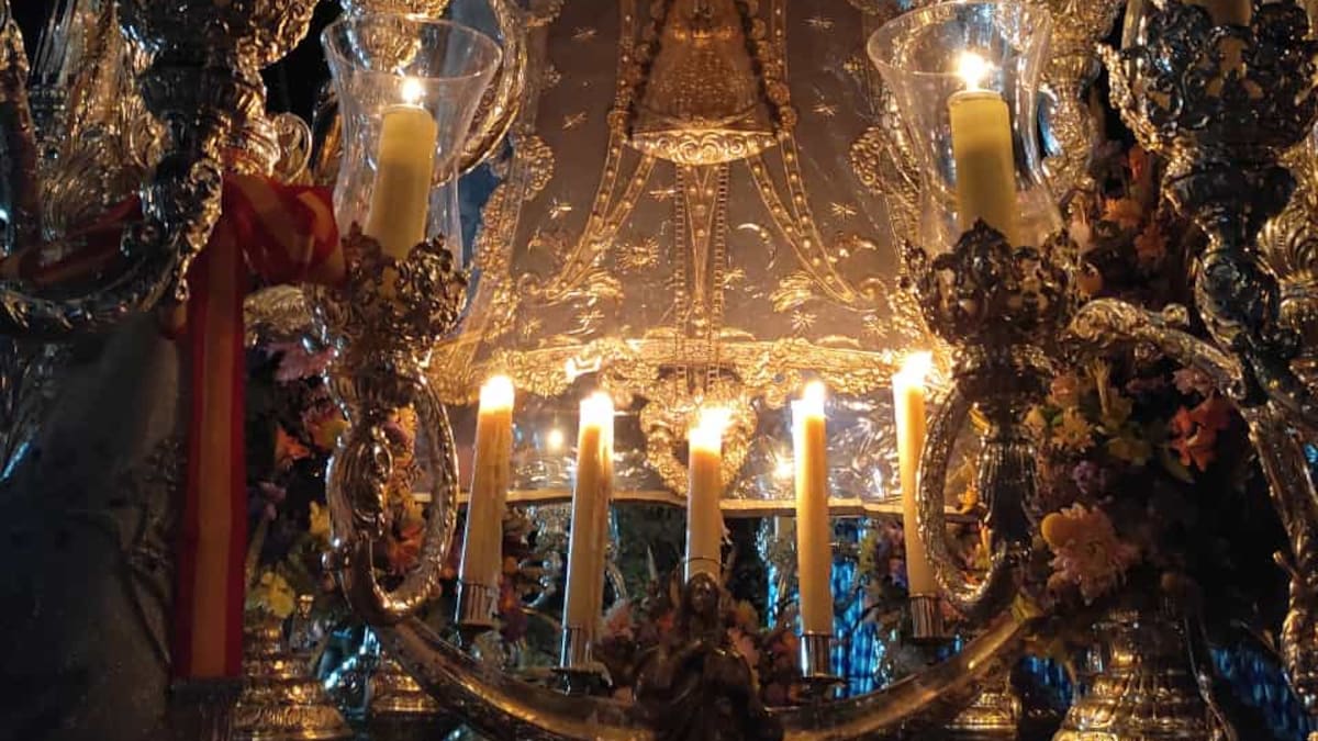 Fotos de rocieros de San Roque y La Línea en la playa de Las Piletas