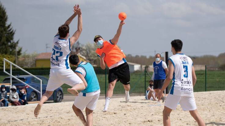 La Otra Cara del Deporte Leonés - En León sí hay (balonmano) playa (07/04/2021)