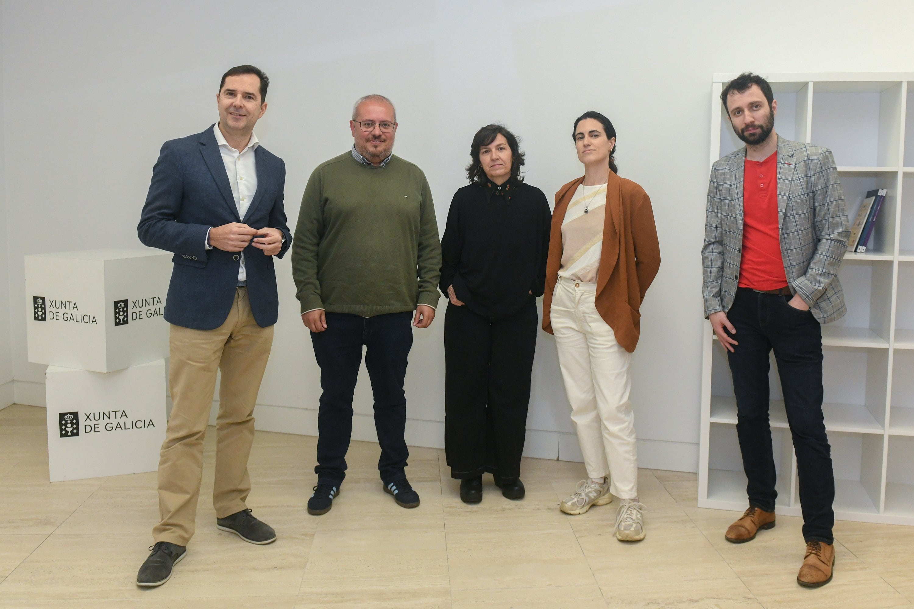 Reunión de membros da Xunta e da organización da MIT.