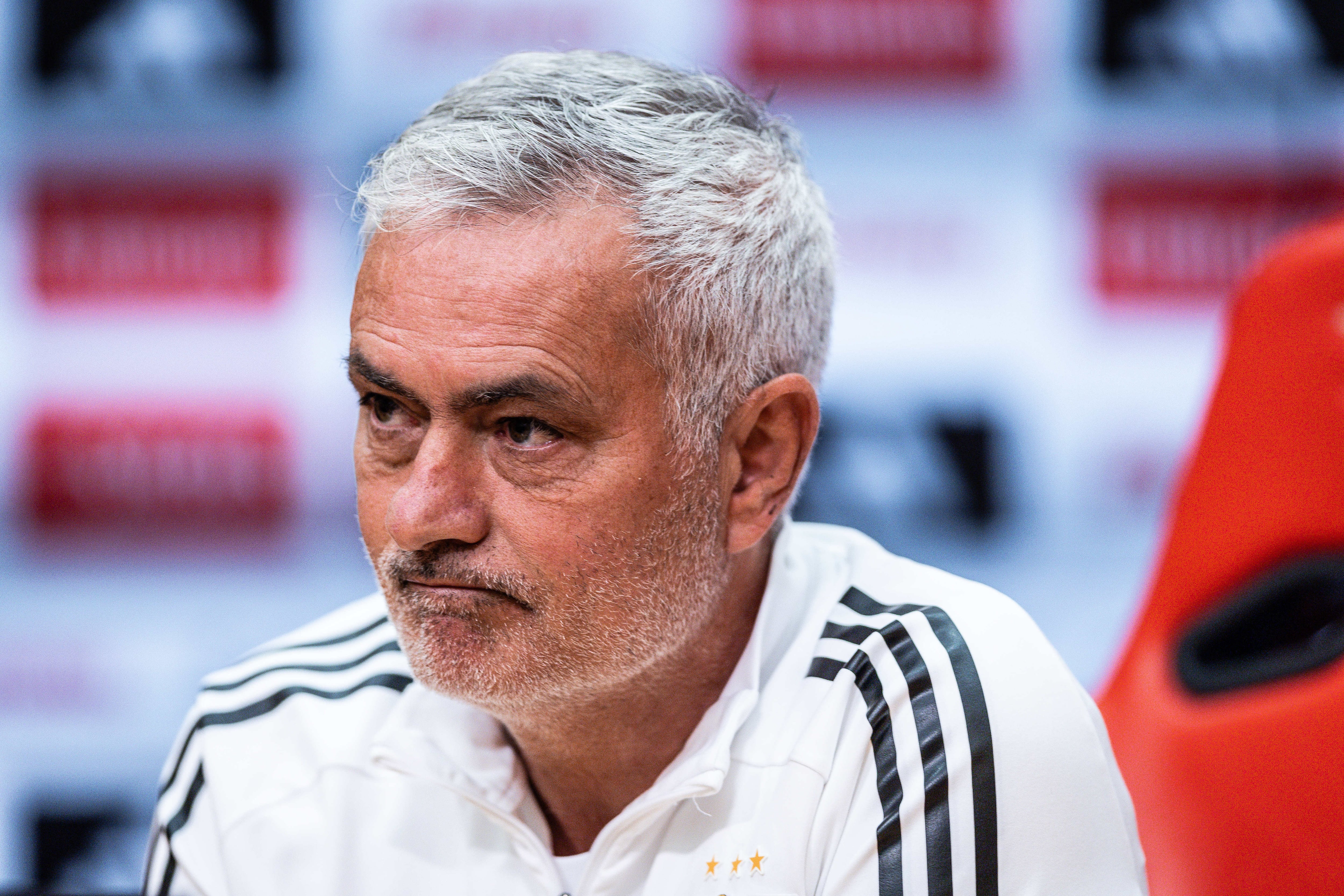Mourinho durante la rueda de prensa previa al Gil Vicente-Benfica