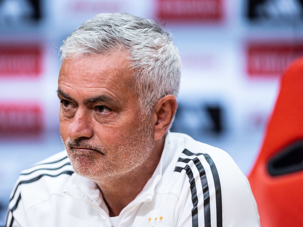 Mourinho se sincera sobre el 'caso Prestianni': "Si realmente sucedió, su carrera ha terminado conmigo y con el Benfica"