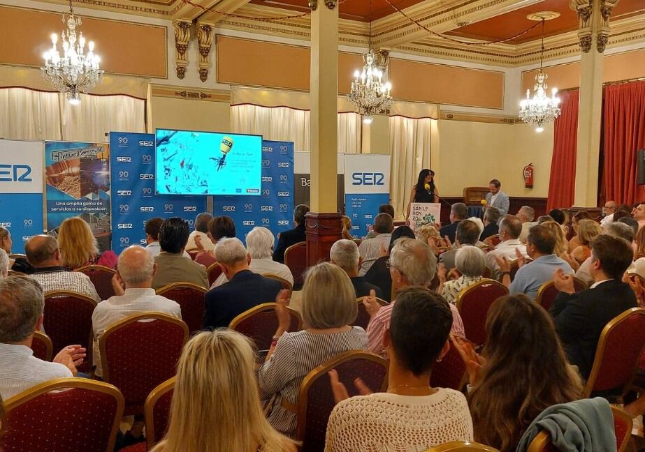 Brindis en el Casino de Huesca con el restaurante Flor