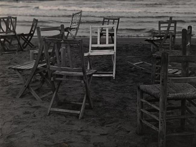 'Sillas en la playa'
