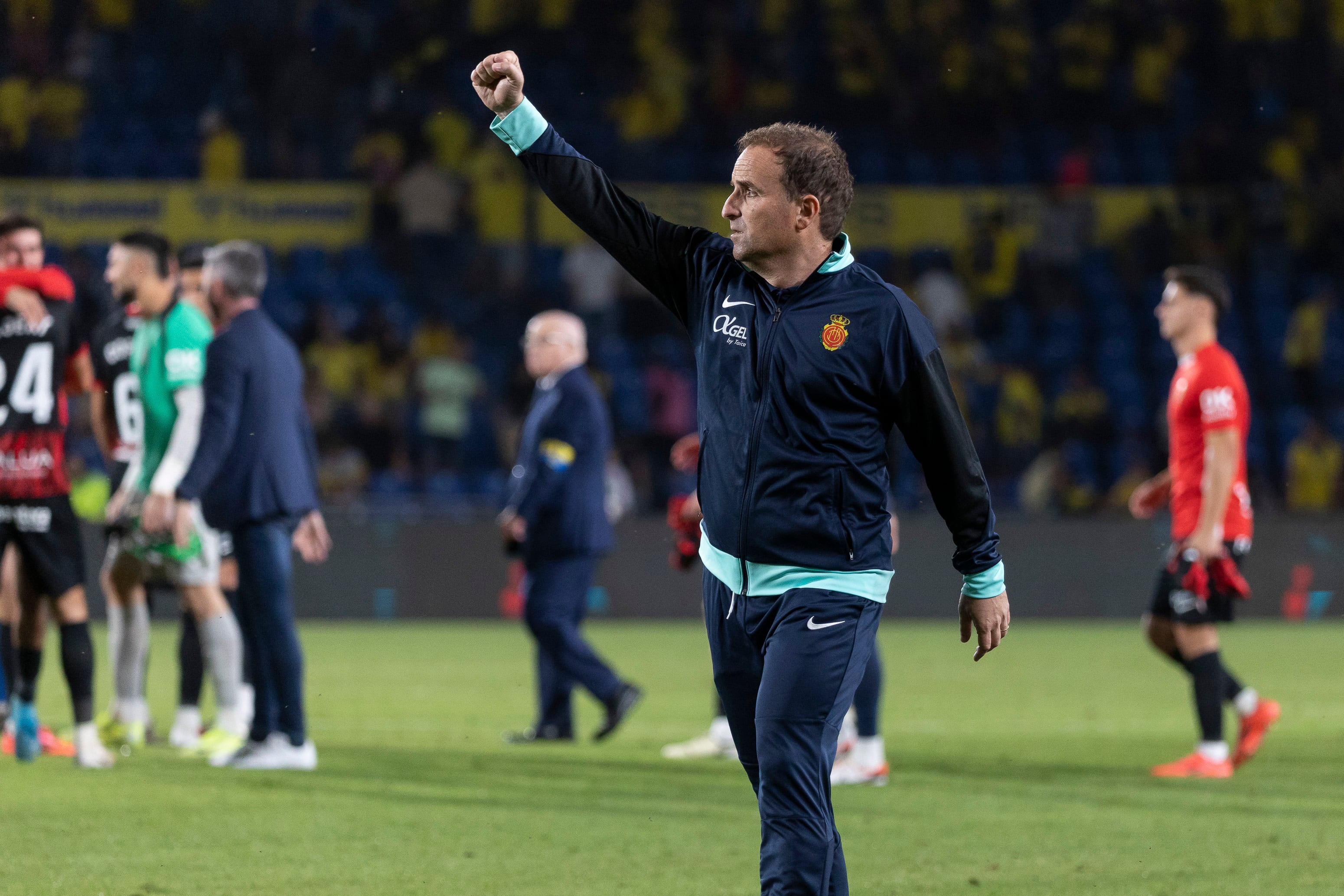 Las Palmas de Gran Canaria, 23/11/2024.- El técnico del Mallorca, Jagoba Arrasate, durante el encuentro correspondiente a la jornada 14 de Laliga EA Sports que disputan hoy sábado Las Palmas y Mallorca en el estadio de Gran Canaria. EFE/Quique Curbelo.
