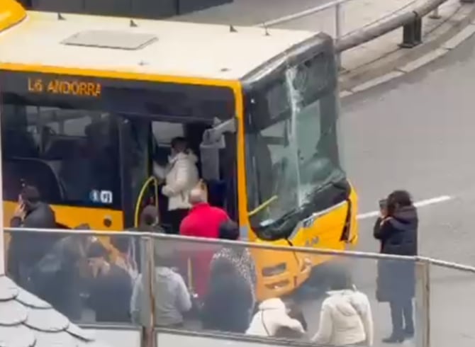 L'estat del bus després de l'accident