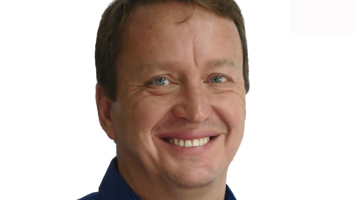 El abogado responde con Andres Buades