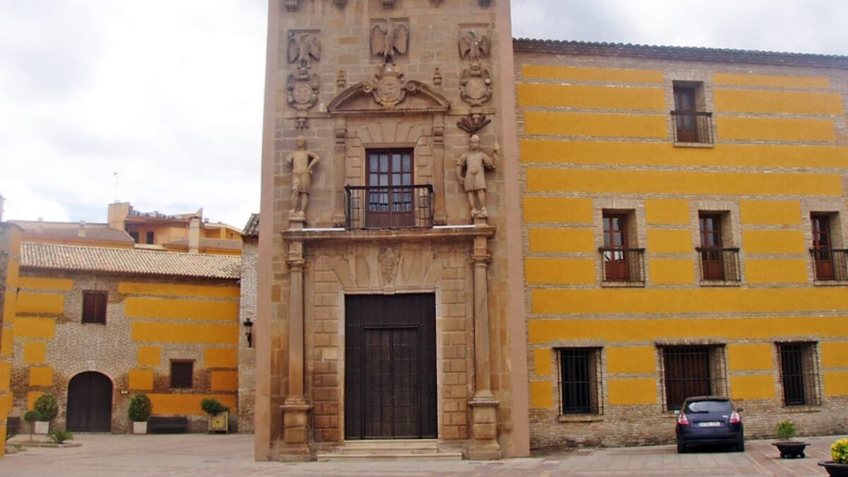 El Palacio de los Niños de Don Gome acoge la presentación del número 38 de la revista Mirando al Santuario