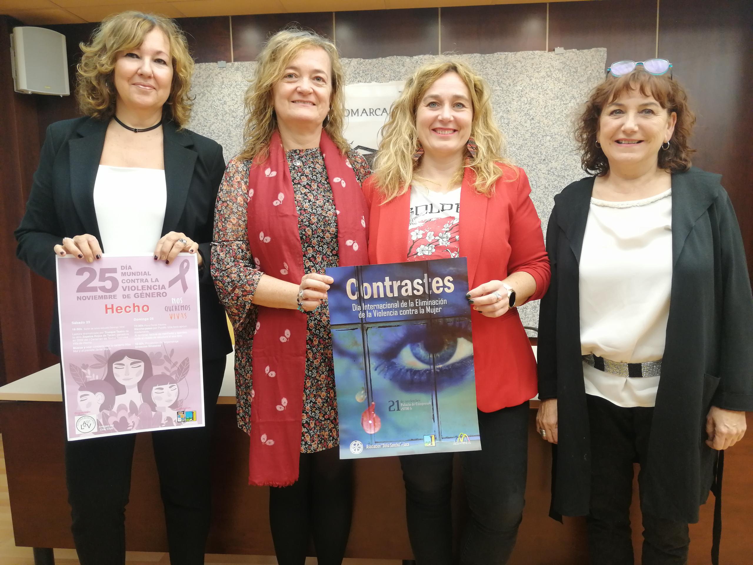 Presentación de los actos en torno al 25 de noviembre en la sede de la Comarca de la Jacetania, con representación de la Comarca, la Asociación de Mujeres los Valles de Hecho, la Asociación doña Sancha y el servicio social de base de la Comarca de la Jacetania