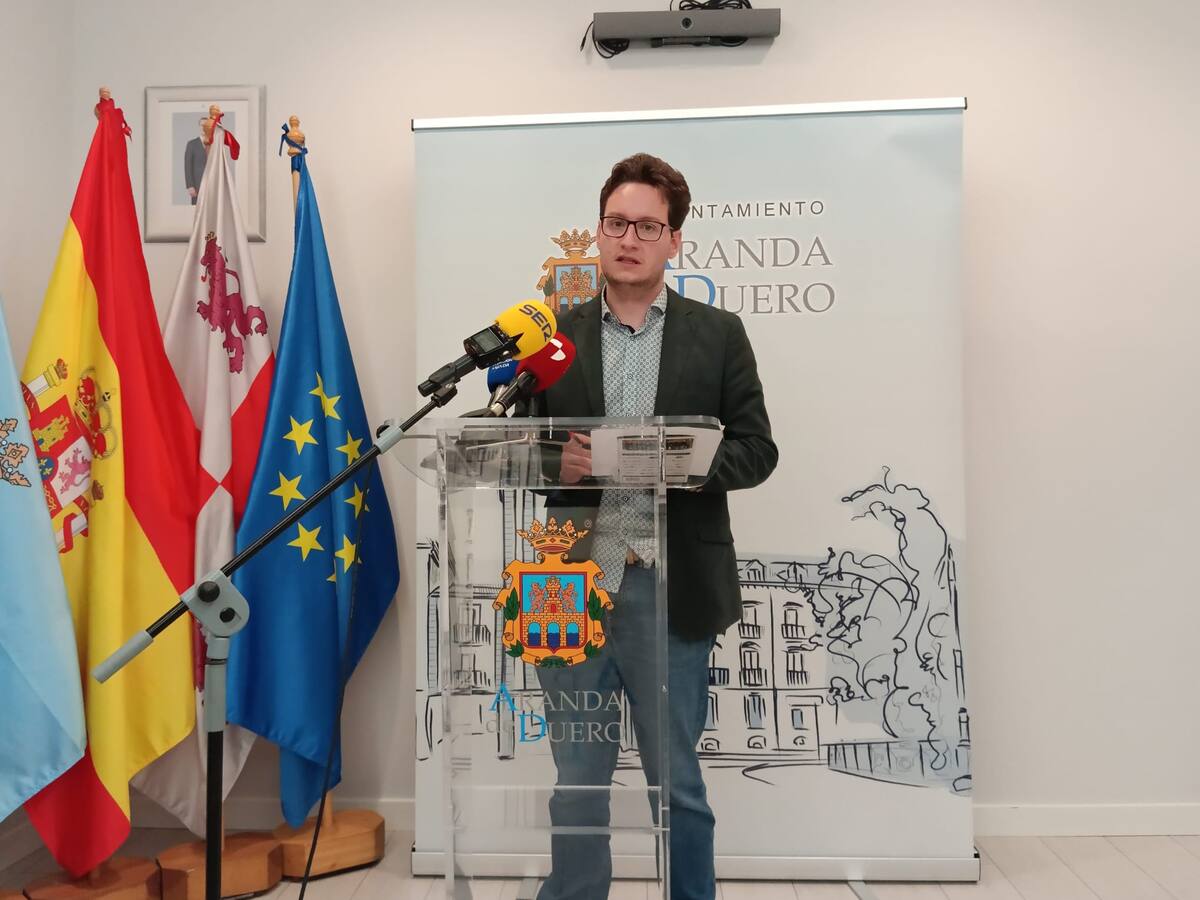 Linaje advierte del riesgo de reducir el precio de la entrada individual de la piscina