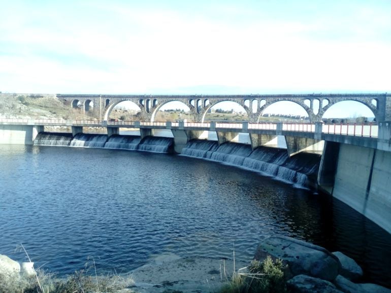 Unión de Las Cogotas y Fuentes Claras