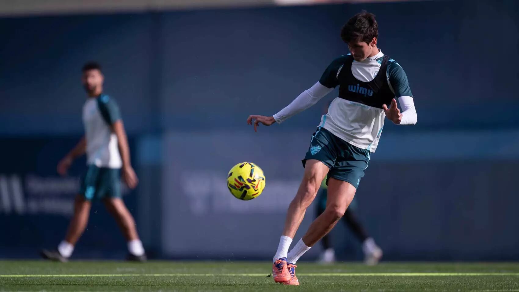 El Málaga realizó una sesión de trabajo en el anexo de La Rosaleda