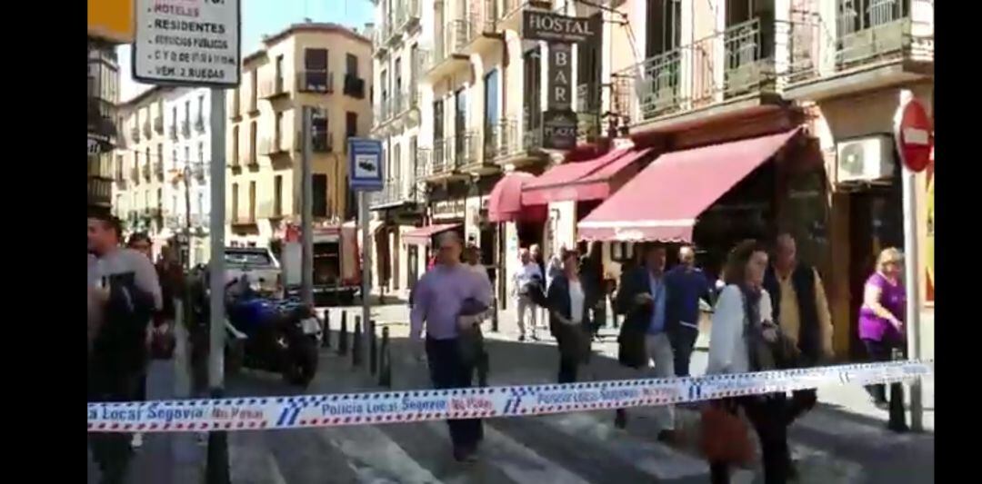 Momento del desalojo de Restaurante José María