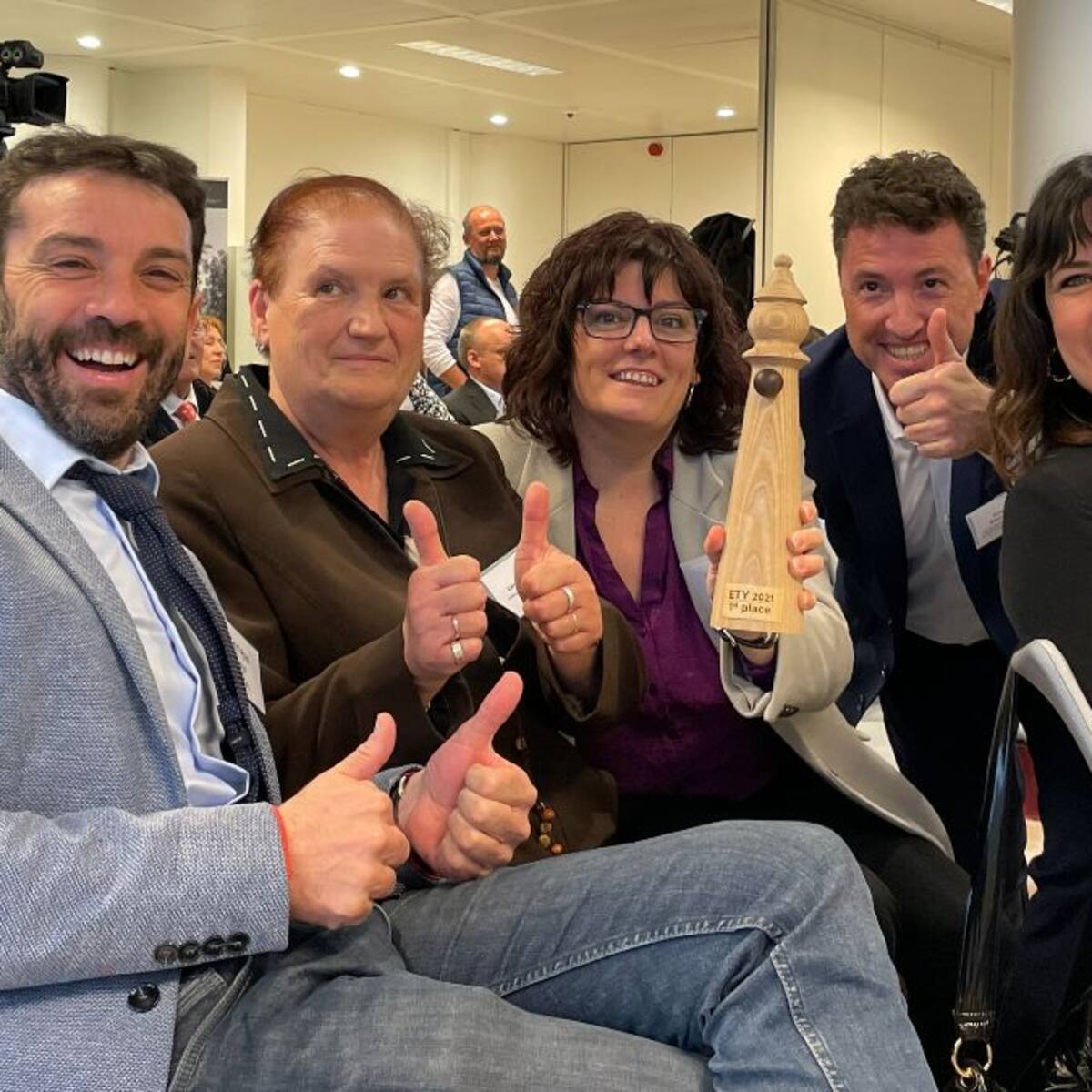 La Carrasca de Lecina recibe el premio al Árbol Europeo del Año 2021 en Bruselas