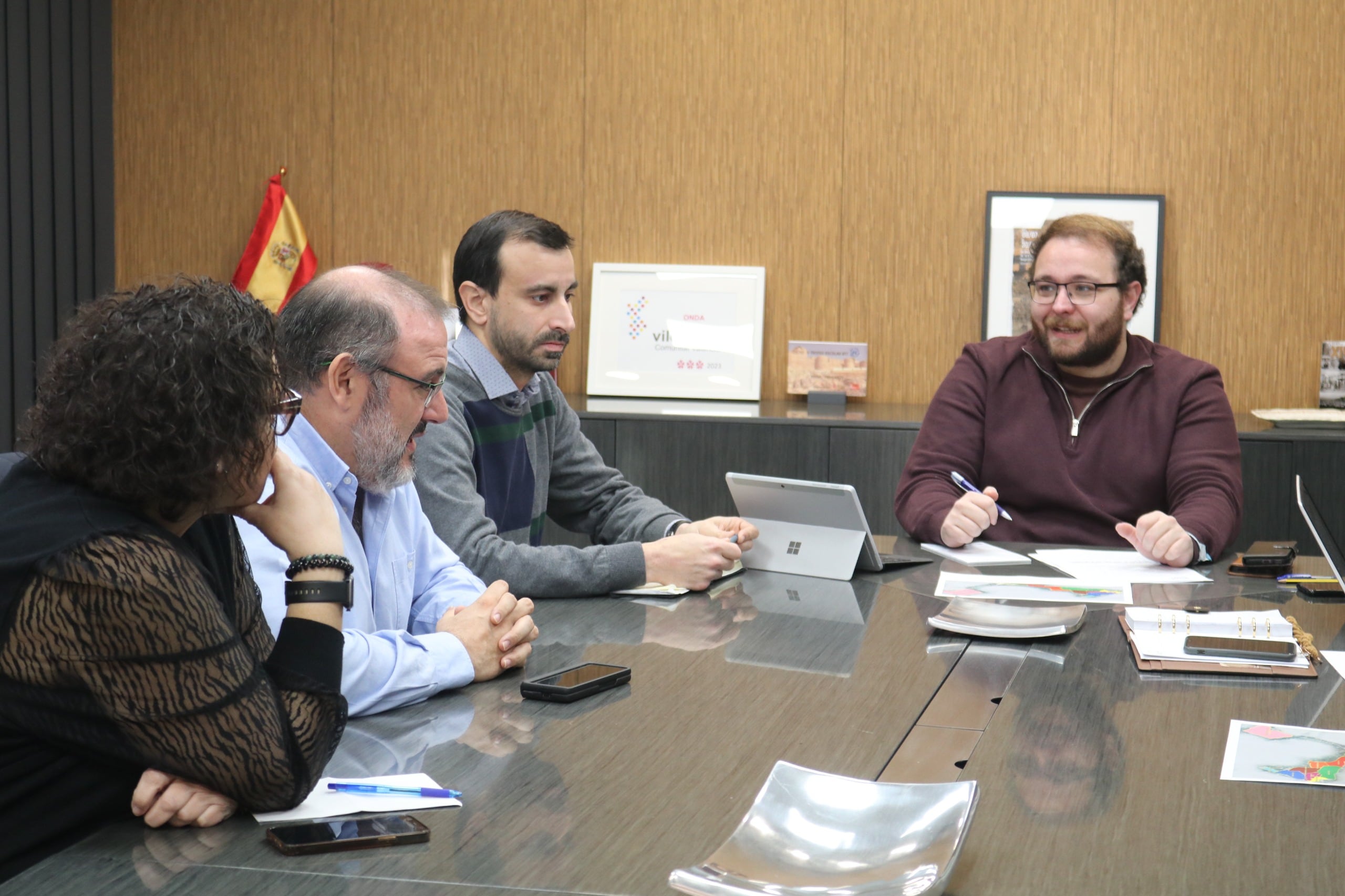 El Ayuntamiento de Onda y la patronal de transportes de mercancias abren vías de colaboración