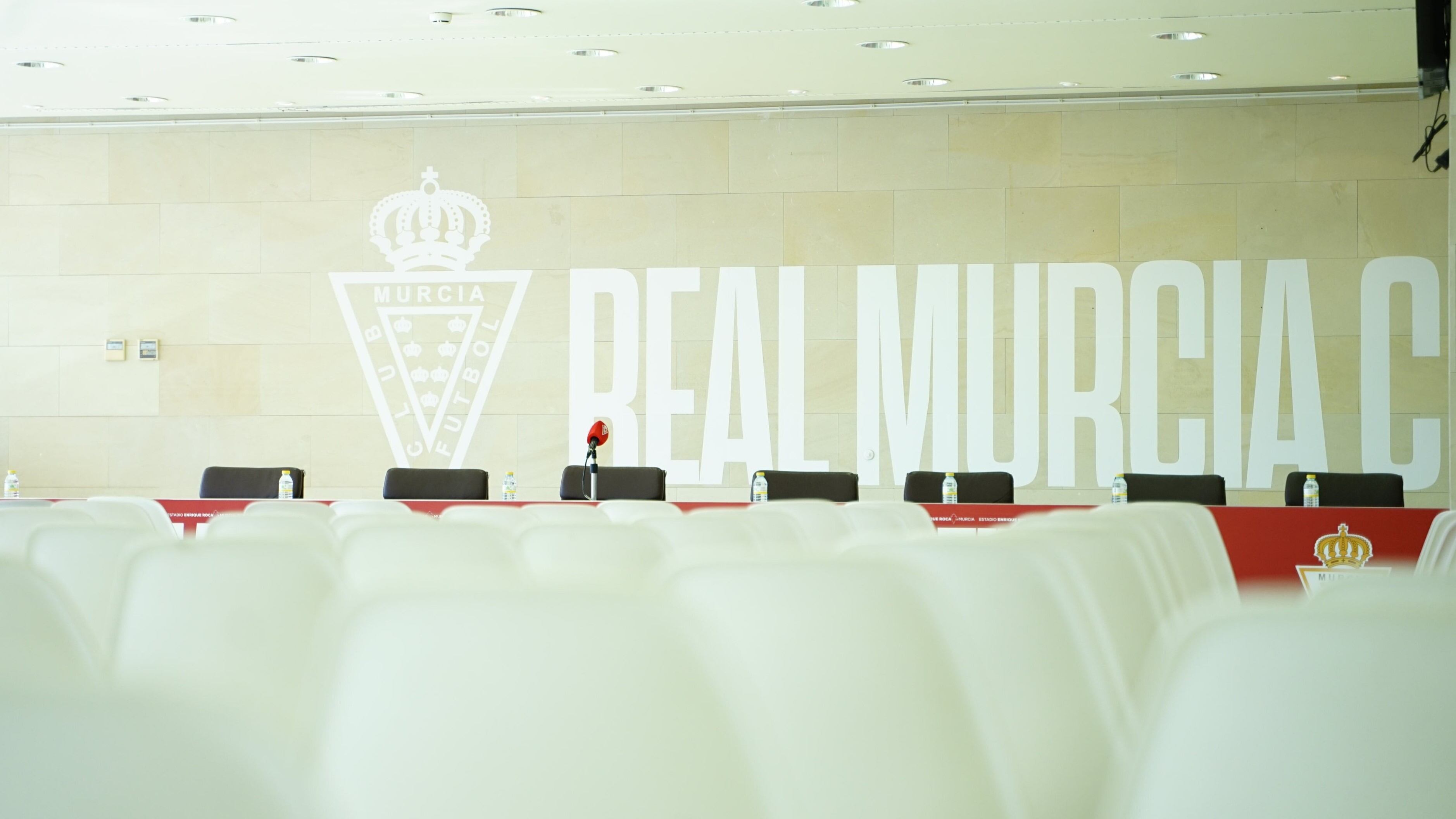 Antepalco del Real Murcia previo a una Junta de Accionistas. Abril 2023