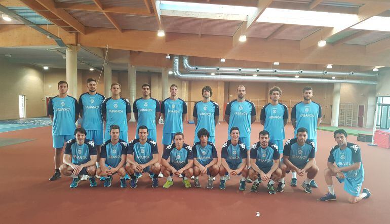 El Ademar puso punto y final a sus vacaciones y se estrenó en el CAR