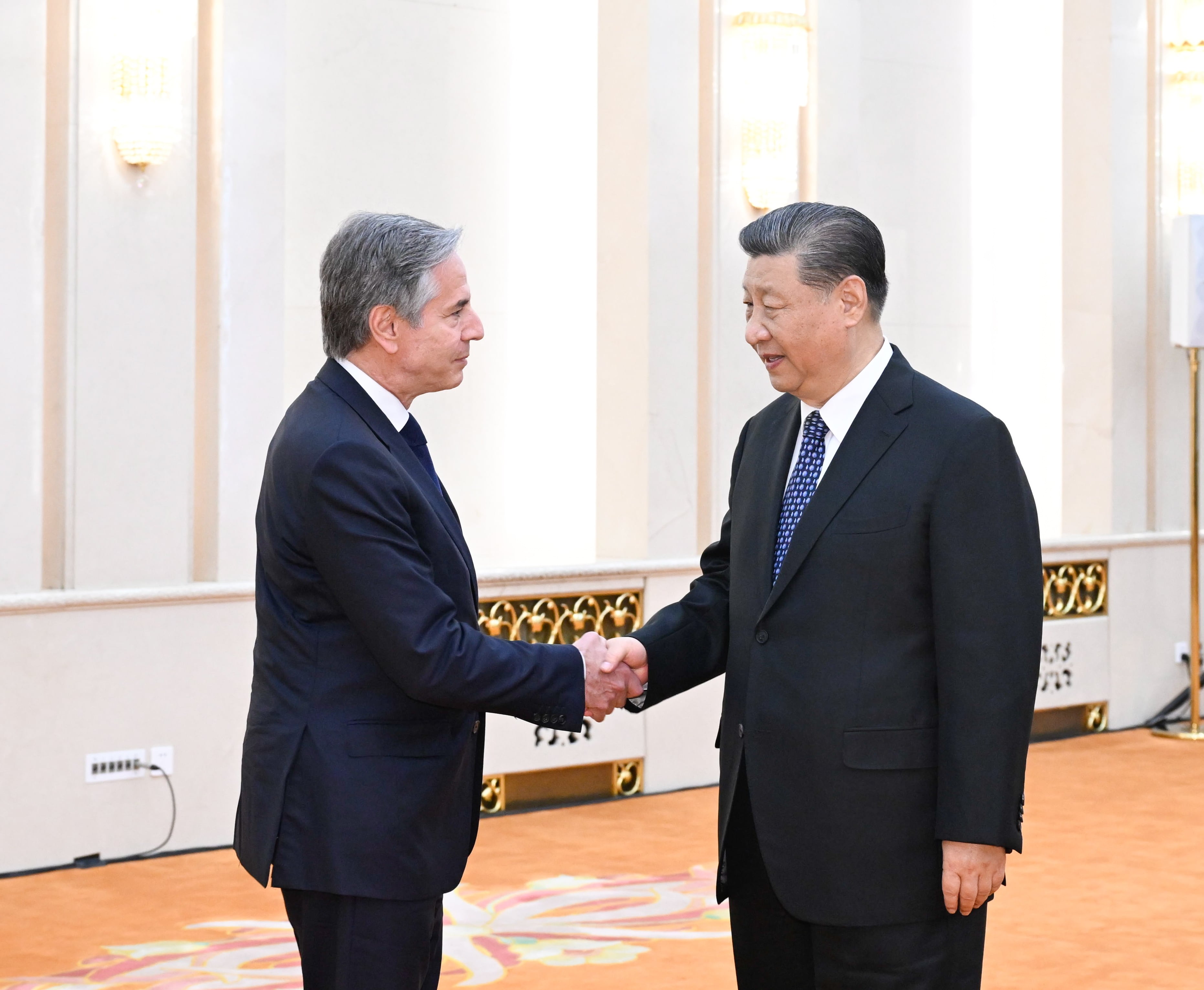 El Secretario de Estado Antony Blinken junto al presidente de China, Xi Jinping