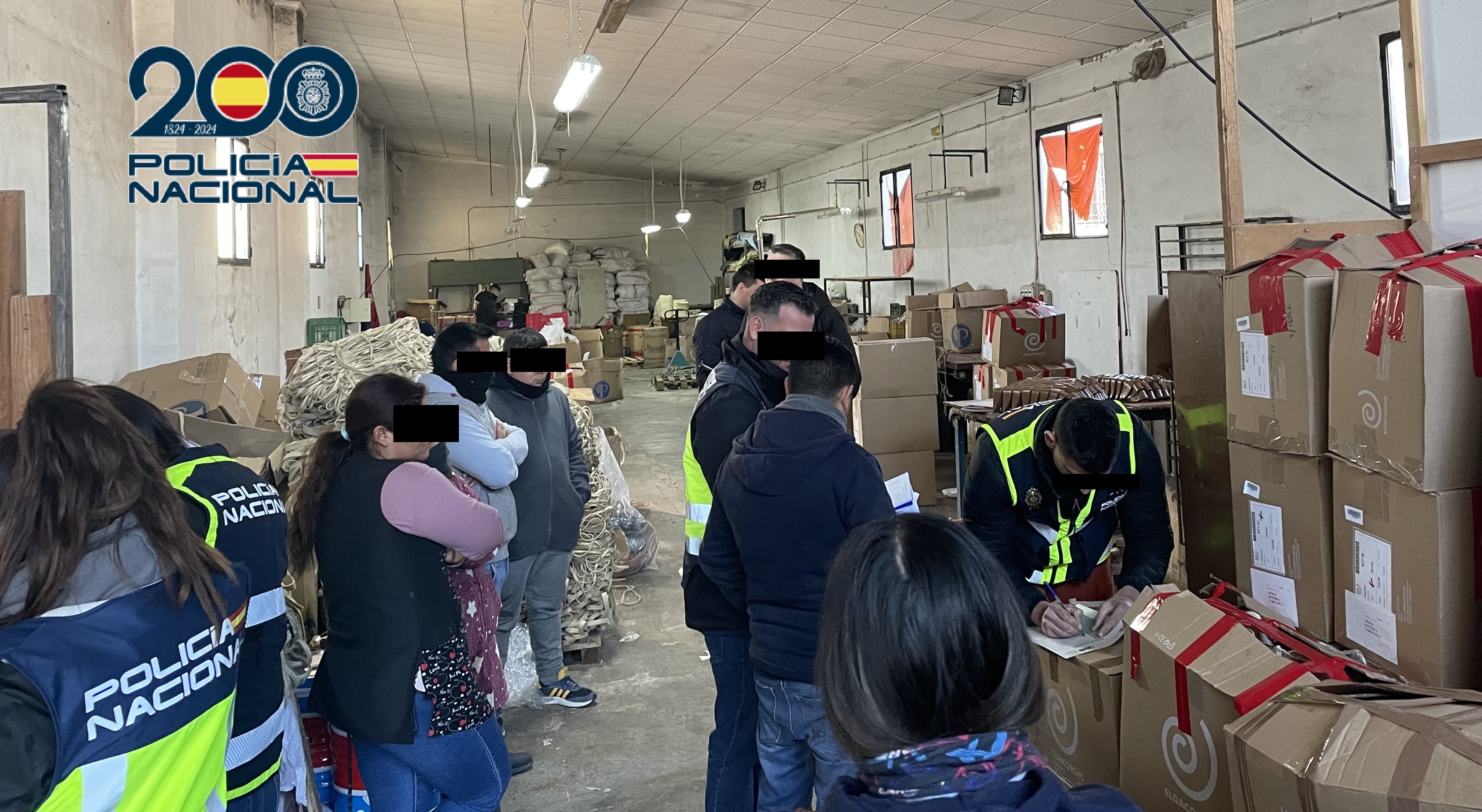 La Policía Nacional detiene al responsable de un almacén de calzados por explotar laboralmente a sus trabajadores en Caravaca