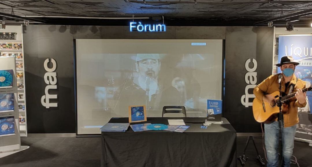 Juli Barrero presenta “Líquid” a Barcelona