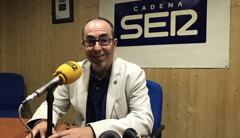 Paco de la Rosa, secretario regional de CCOO, en los estudios de SER Valdepeñas 