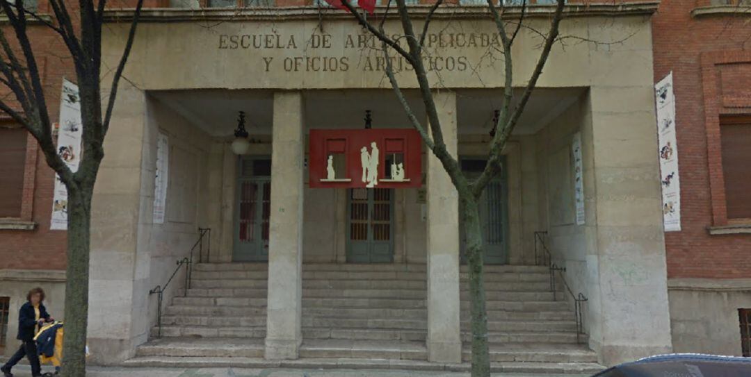 La Biblioteca Pública acoge una exposición de trabajos del alumnado de la Escuela de Arte Mariano Timón