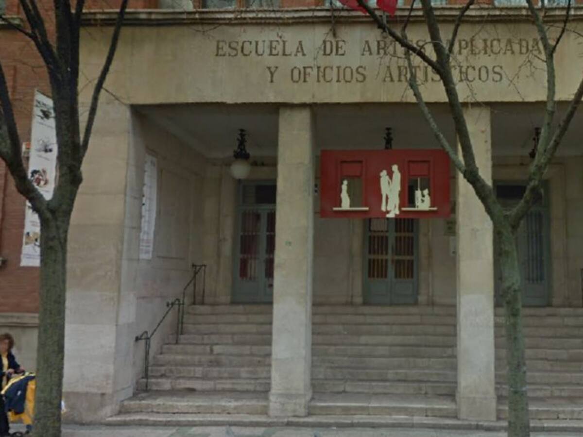 La Biblioteca Pública acoge una exposición de trabajos del alumnado de la Escuela de Arte Mariano Timón