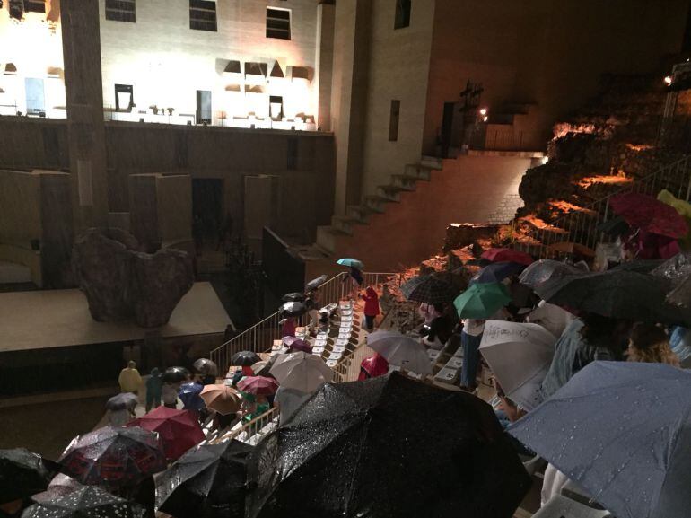 Teatro romano de Sagunt, el viernes por la noche, durante la tormenta