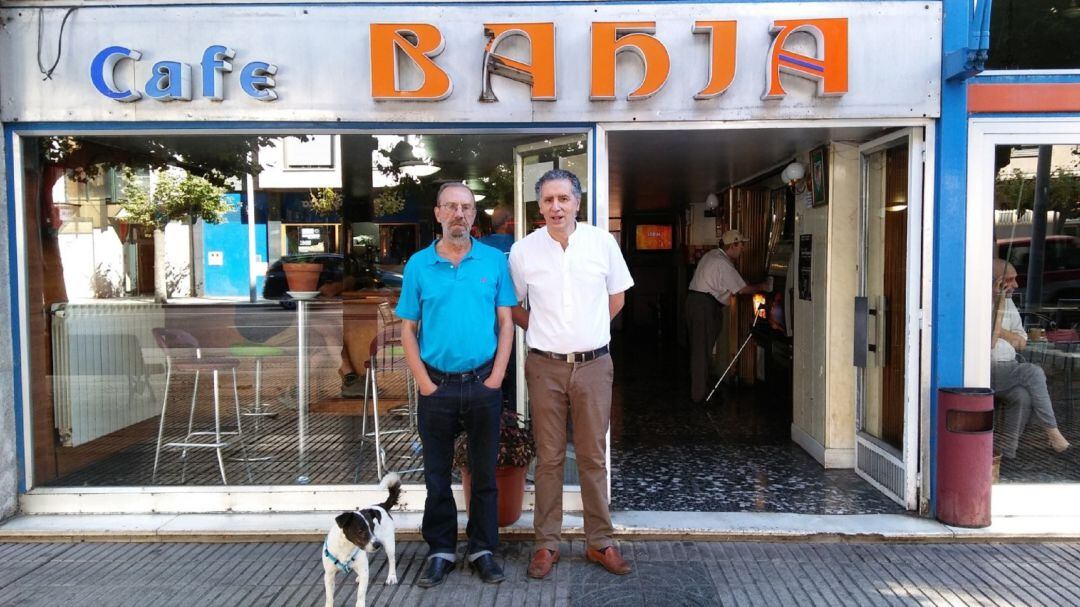 Un libro profundiza en la historia del café Bahía de Palencia