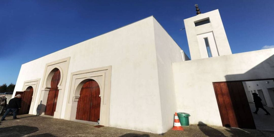 Exterior de la mezquita de Bayona