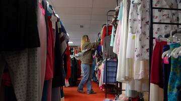 El viaje de la ropa usada y la moda 'vintage': Madrid como epicentro de las tiendas de segunda mano