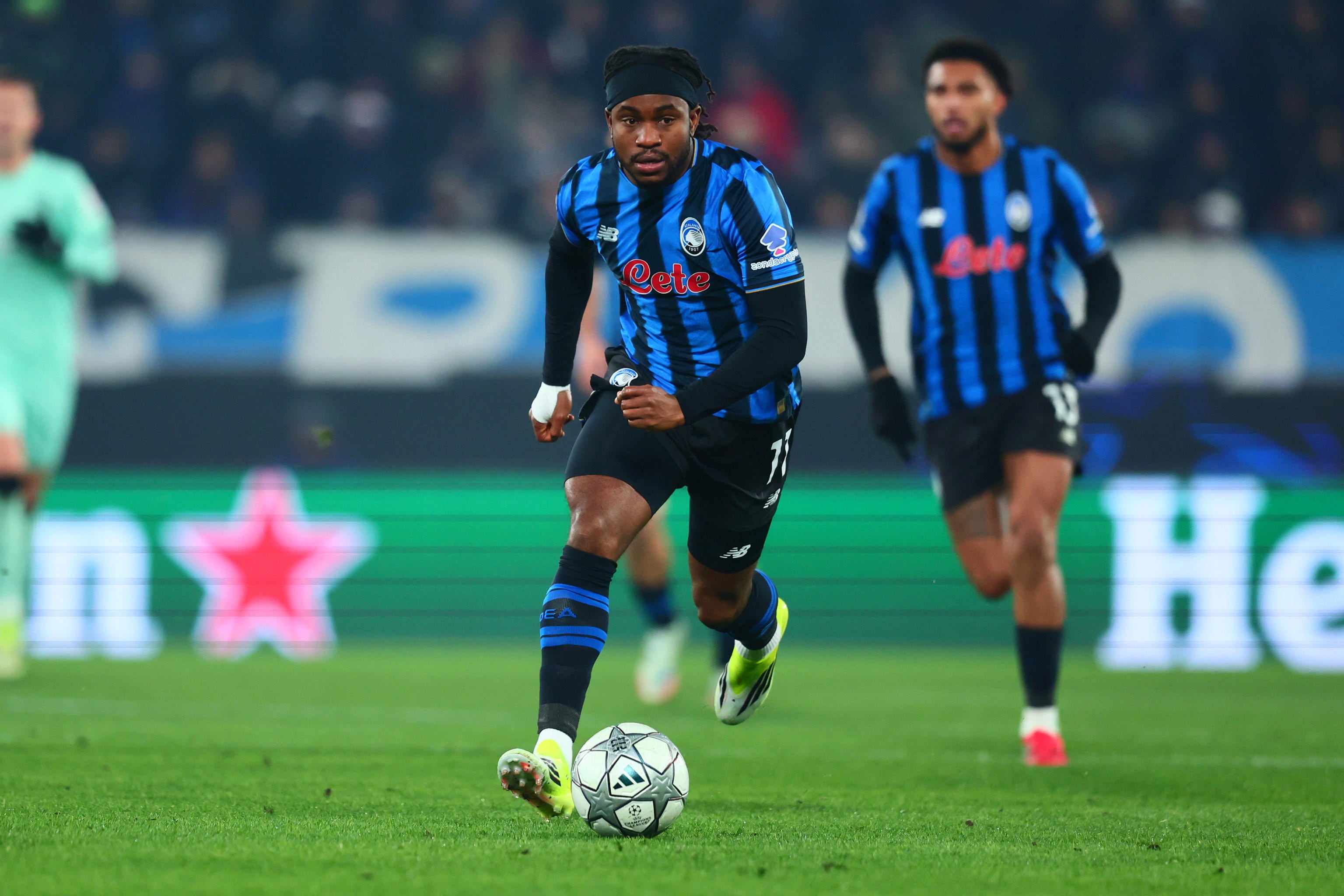 BERGAMO (Italy), 21/01/2026.- Atalanta's Ademola Lookman in action during the UEFA Champions League soccer match between Atalanta BC and Athletic Club at the Bergamo Stadium in Bergamo, Italy, 21 January 2026. (Liga de Campeones, Italia) EFE/EPA/MICHELE MARAVIGLIA