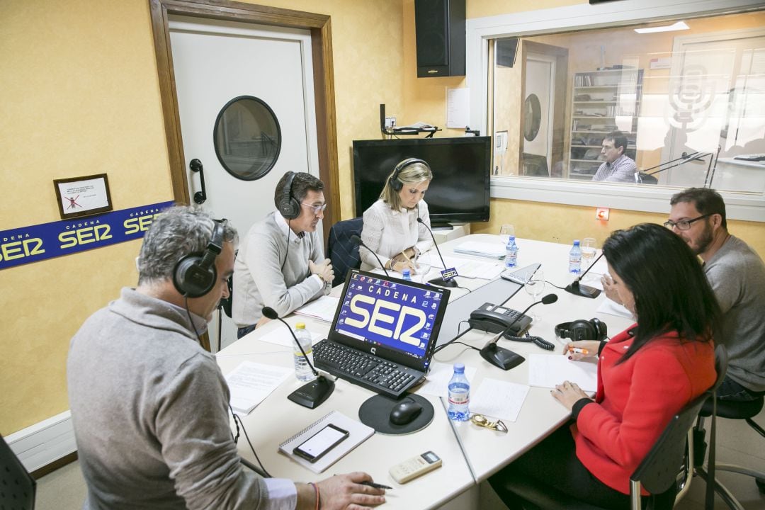 Debate electoral en la SER y La Voz de Almería. 