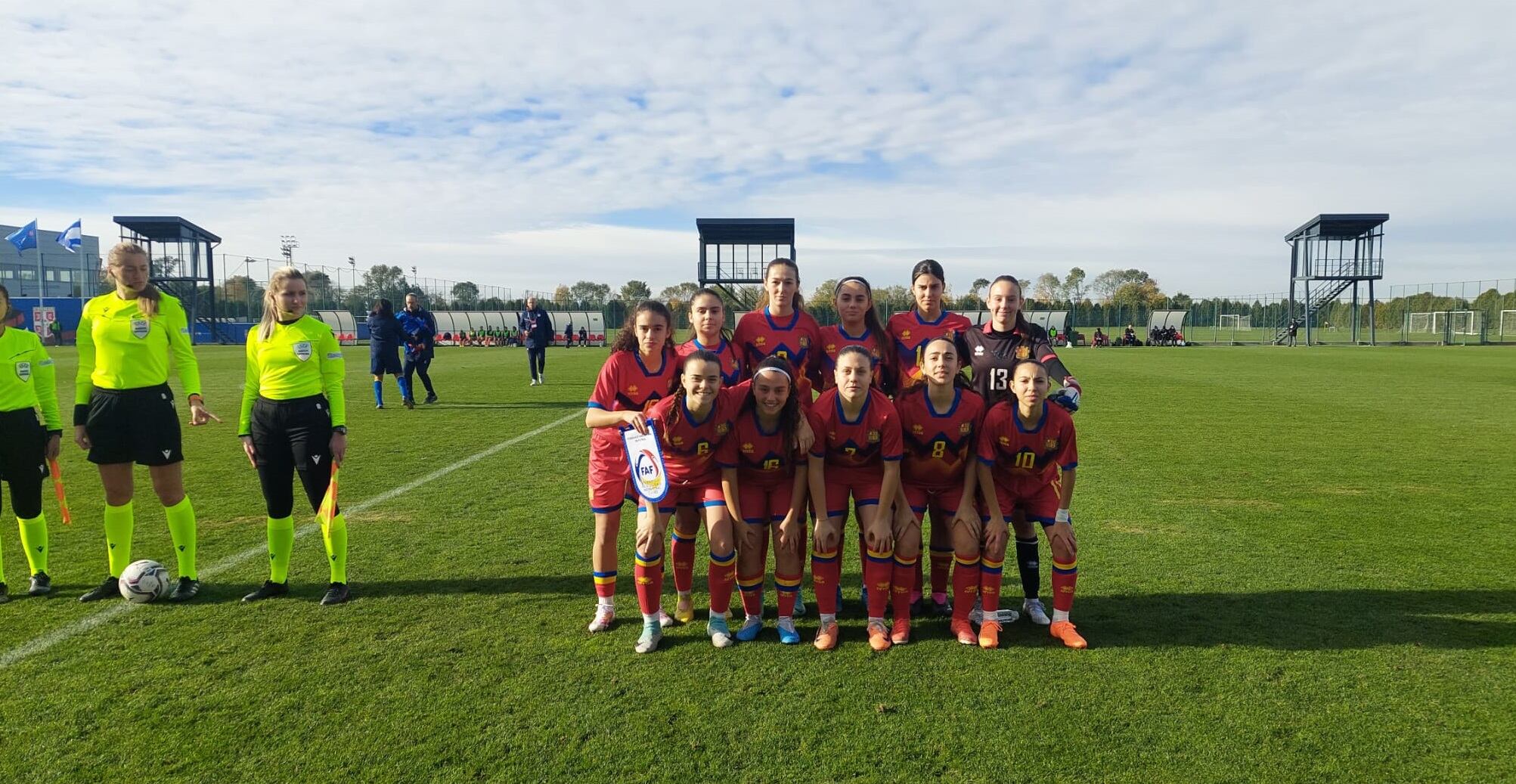 L'equip titular de la selecció sub17 femenina al partit contra Israel d'aquest dilluns al preeuropeu de Sèrbia.