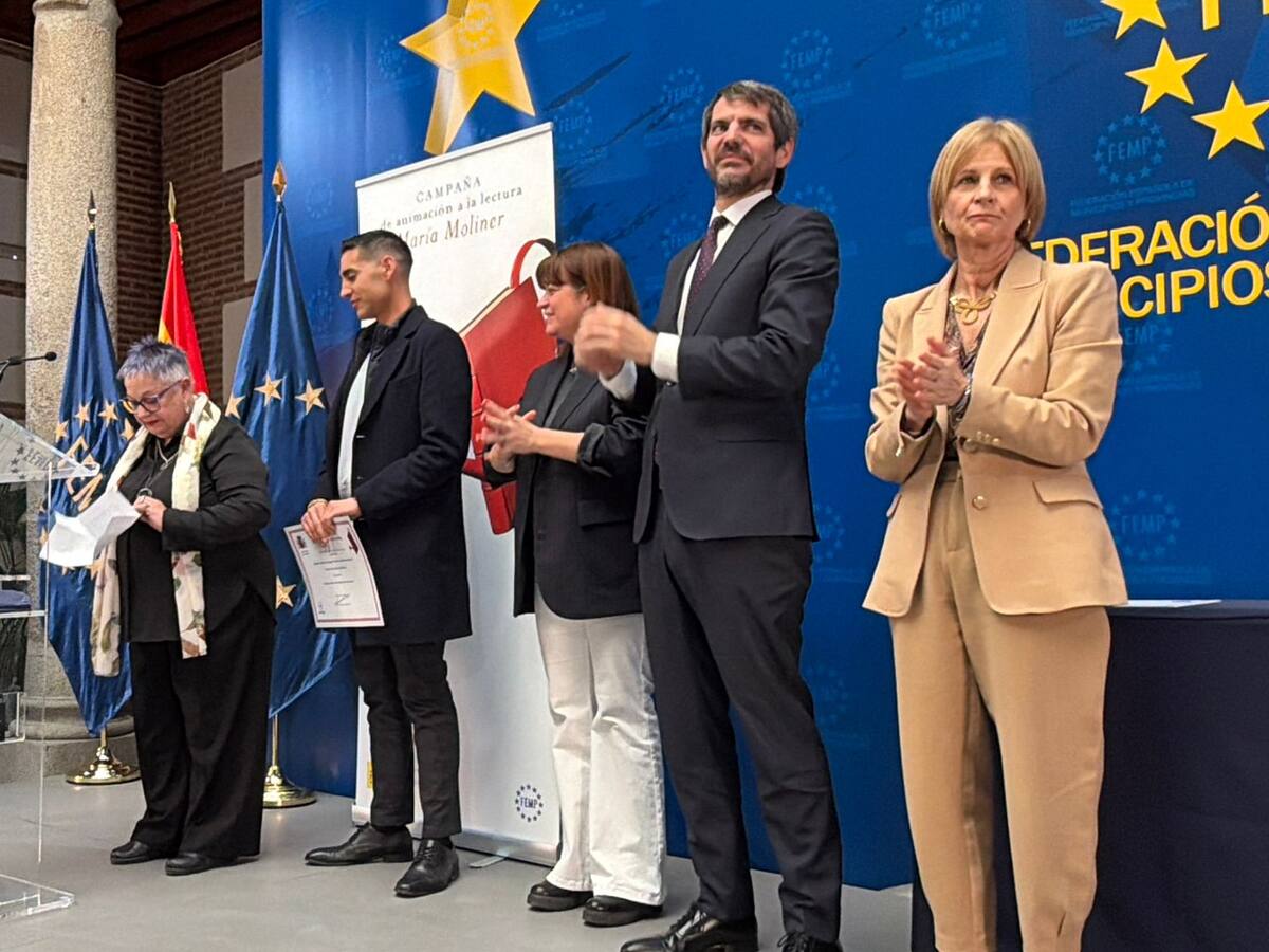 La Biblioteca Municipal de Muro, reconeguda amb un dels Premis Especials María Moliner a Madrid