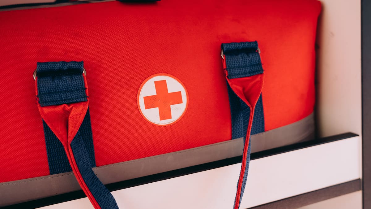 Una médico del 112 revela qué debe contener el kit de primero auxilios perfecto