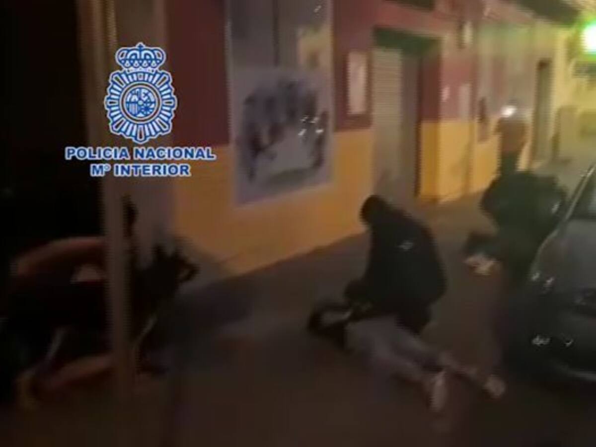 Libertad con cargos para el padre que huyó de Zaragoza con su hijo