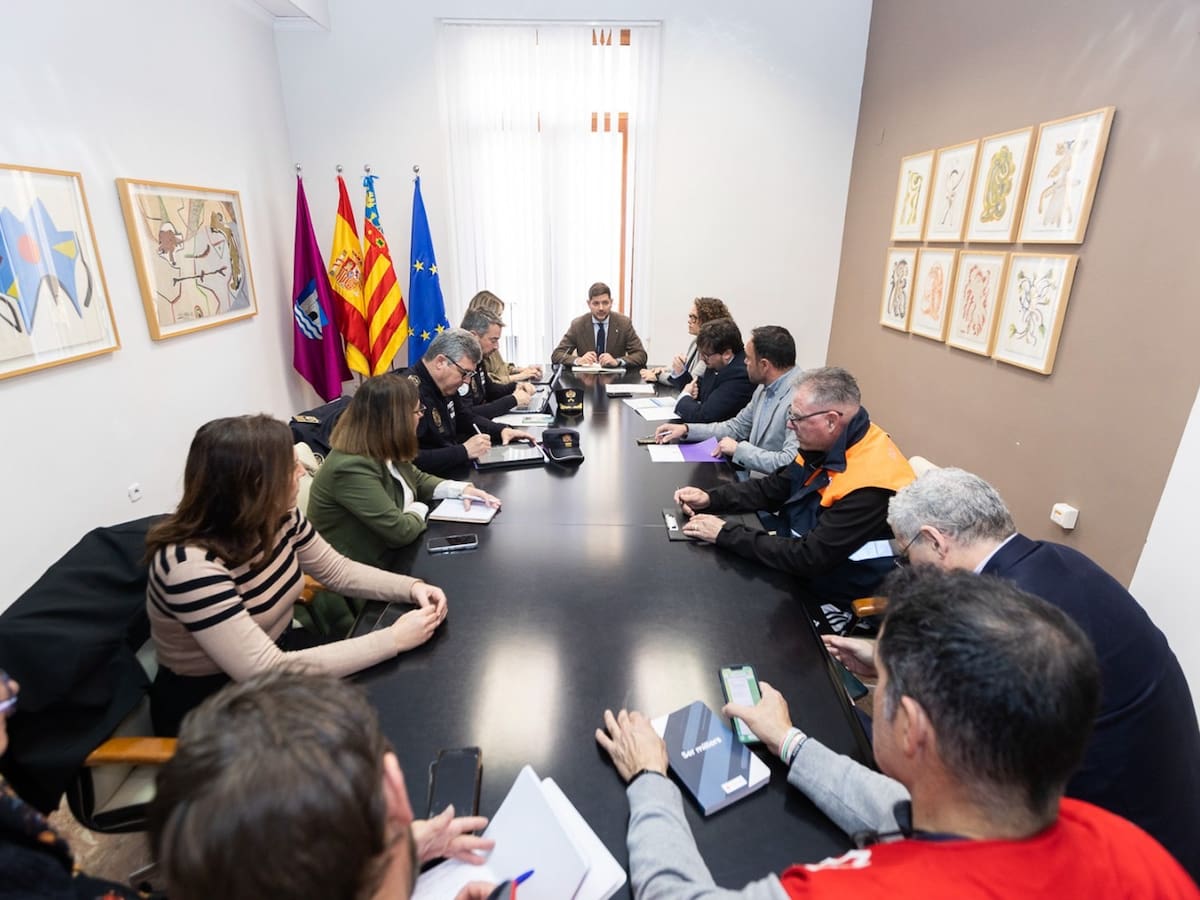 Gandia vuelve a cerrar las instalaciones municipales al aire libre por la alerta naranja por fuerte viento