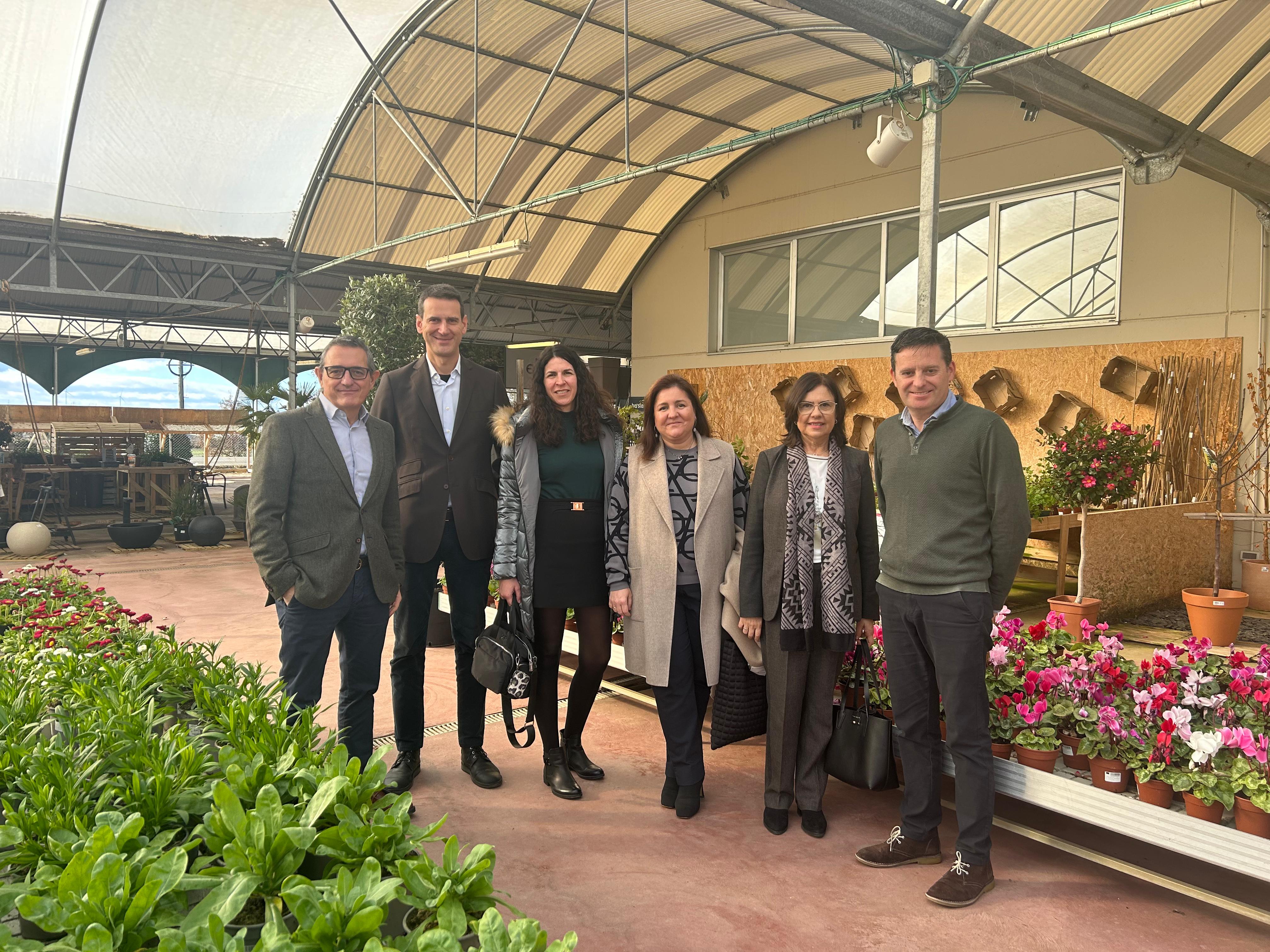 Momento de la visita de la directora del INAEM a Brotalia