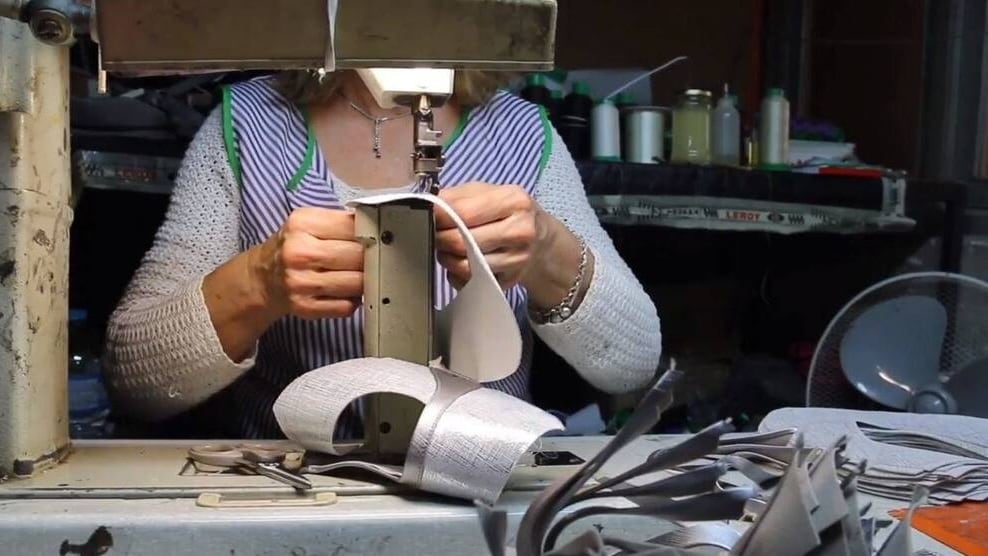 Imagen de archivo de una aparadora trabajando