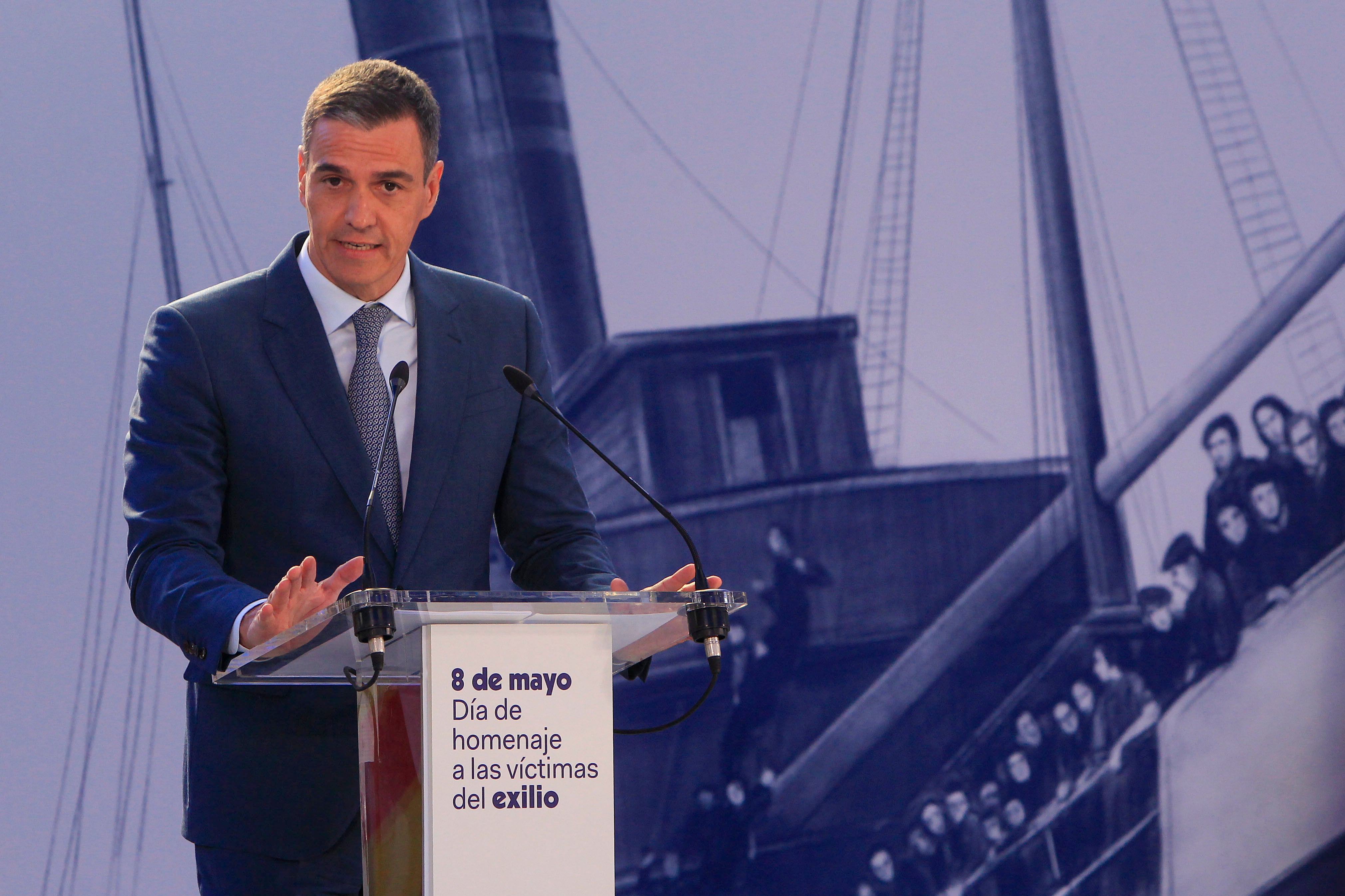 El presidente del gobierno, Pedro Sánchez, durante su intervención en el acto de celebración este miércoles del &#039;Día de recuerdo y homenaje a los hombres y mujeres que sufrieron el exilio como consecuencia de la Guerra y la Dictadura&quot;