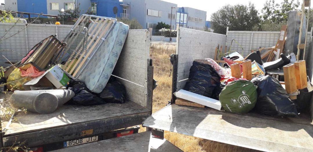 Imagen de parte de los residuos retirados