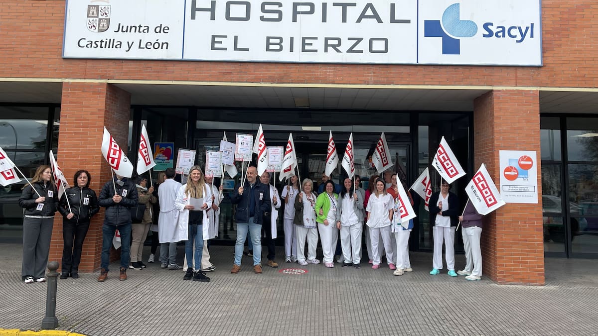 Sanitarios del Hospital del Bierzo exigen a la Junta que cumpla y pague los sábados