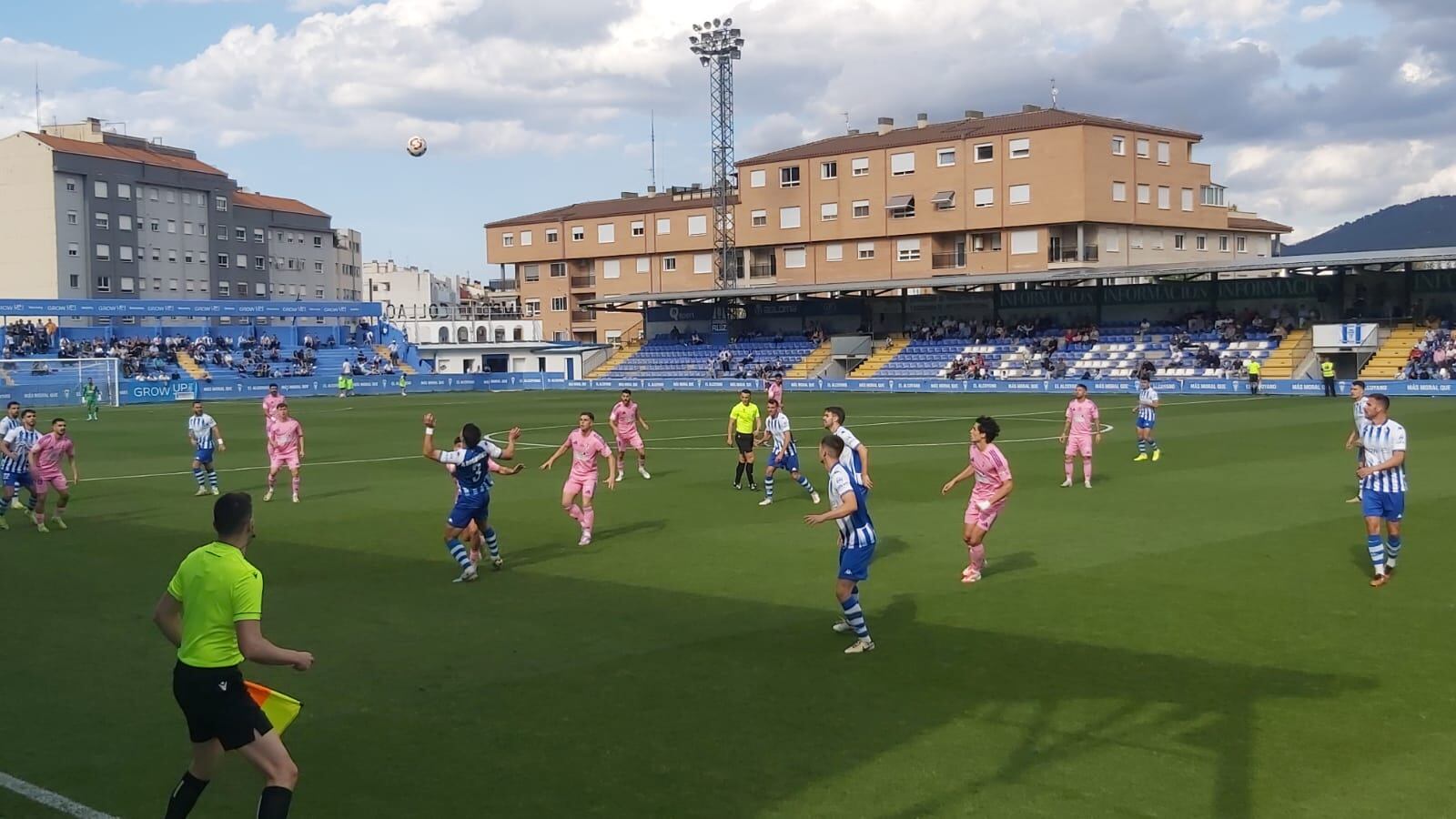 Imagen de archivo de un partido del Alcoyano en El Collao Gestaser