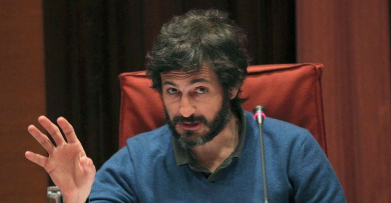 GRA259. BARCELONA, 09/03/2015.- Oleguer Pujol Ferrusola, hijo del expresidente de catalán Jordi Pujol, ha negado hoy en la comisión del Parlament que investiga la fortuna oculta por su familia, que los millones de euros que ha gestionado en distintas operaciones inmobiliarias sean suyos o de su familia y ha defendido que ese capital procede en su mayoría de fondos institucionales y de prestigiosos inversores extranjeros. EFE/Toni Garriga