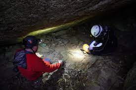 ASESOU ahora también Club de Espeleología