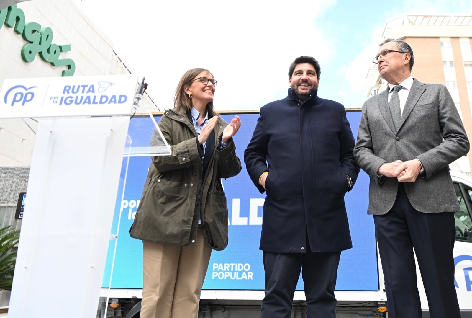 Acto ‘Ruta por la igualdad’ en la que han intervenido la vicesecretaria Nacional de Organización del PP, Carmen Fúnez, y el alcalde de Murcia, José Ballesta